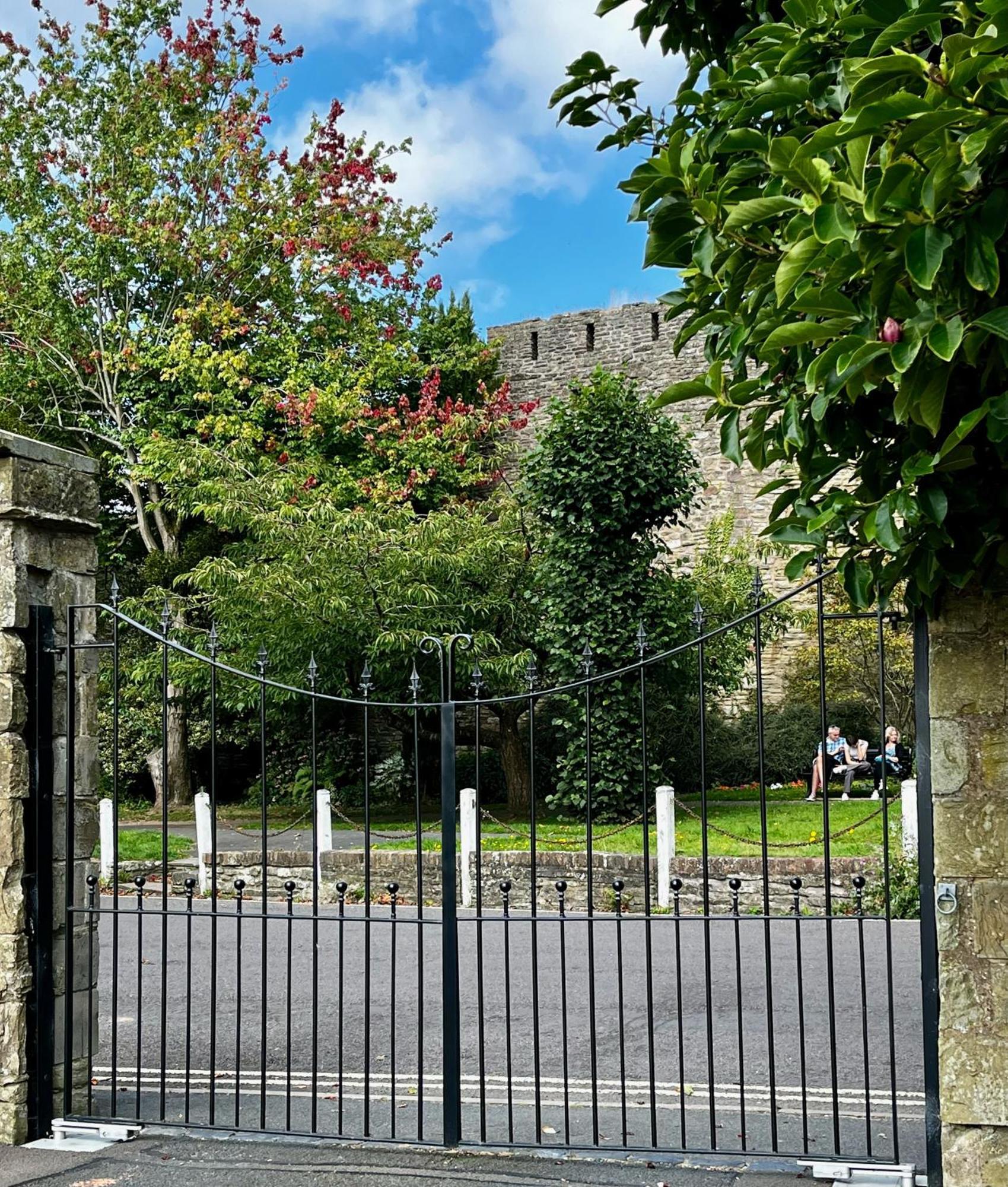 Bell Cottage By Ludlow Castle With Onsite Parking エクステリア 写真