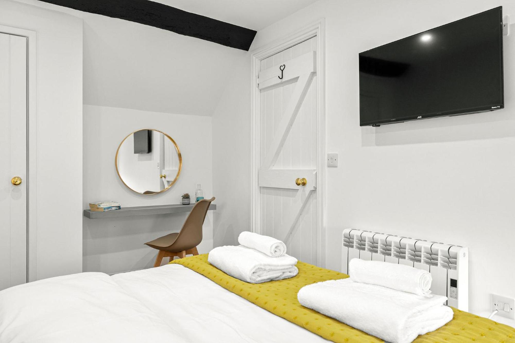 Bell Cottage By Ludlow Castle With Onsite Parking エクステリア 写真
